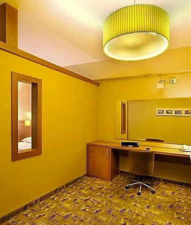 Business 4*