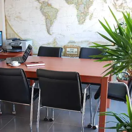 Business فندق